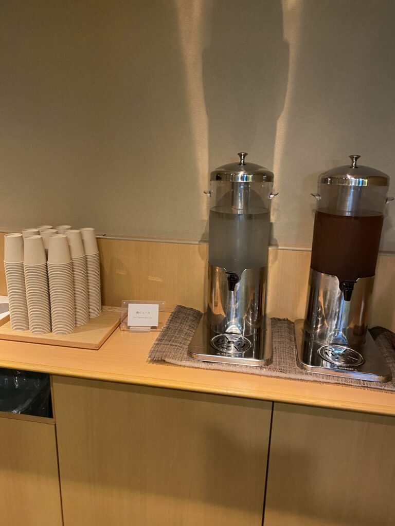 大浴場前のドリンクコーナー