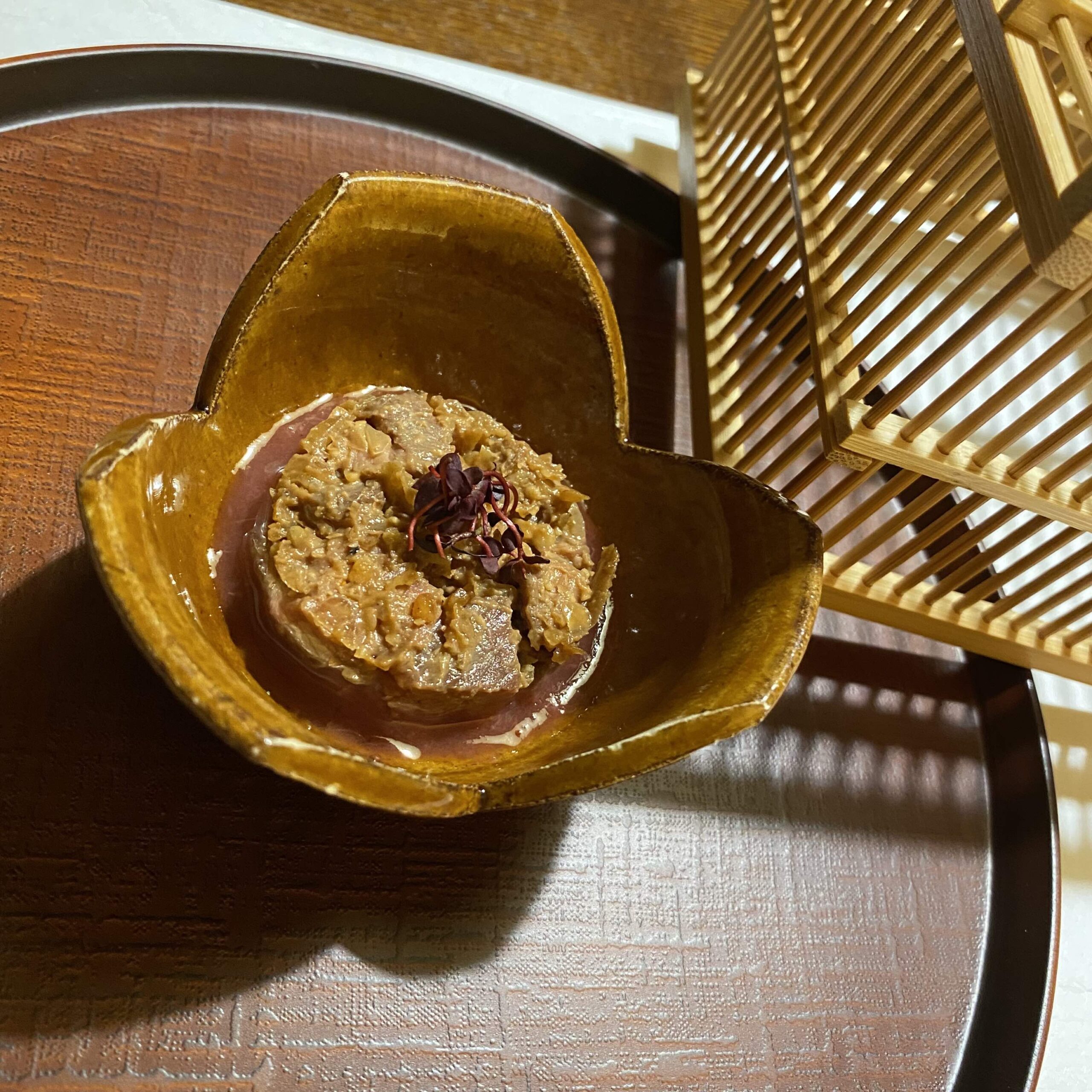 牛肉とらっきょうのタルタル　とちおとめのドレッシング