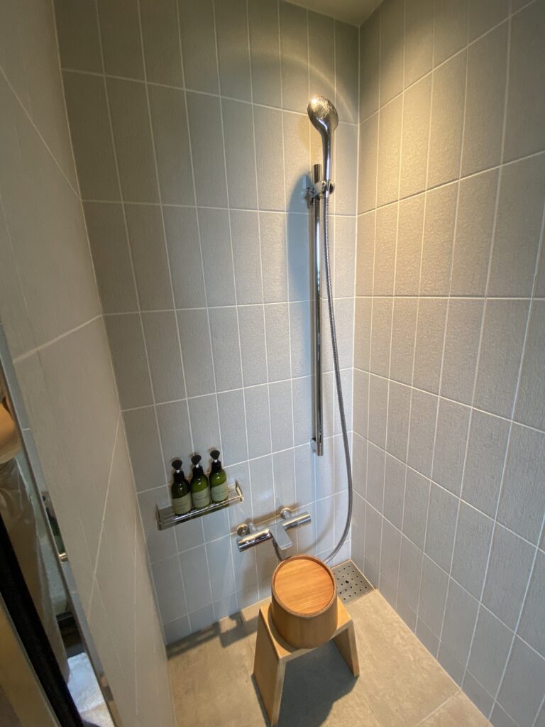 シャワールーム