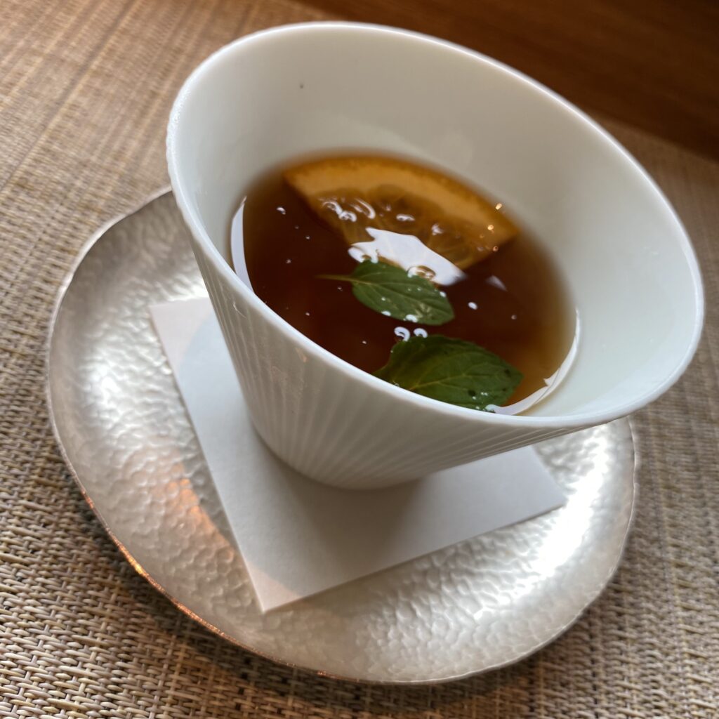 オレンジの香りの飲み物