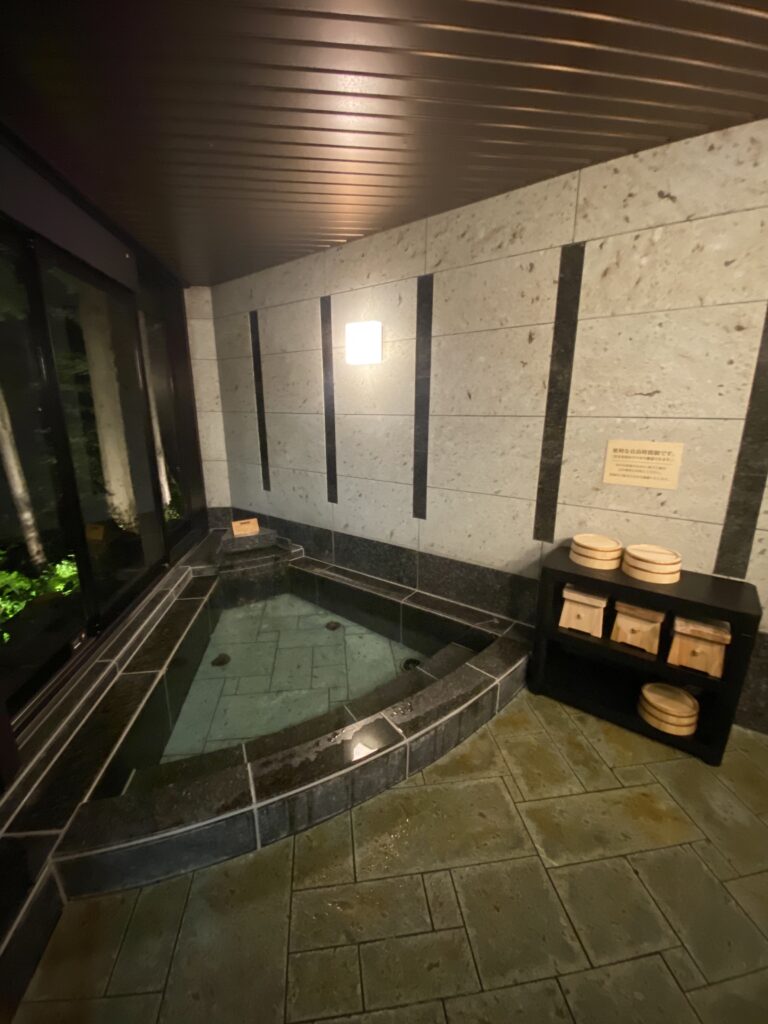 貸切風呂〜風〜の湯船