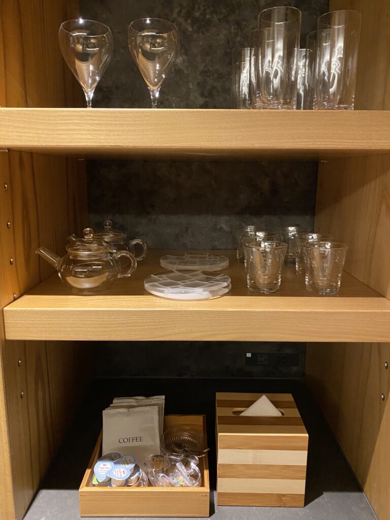 ラウンジのグラス類