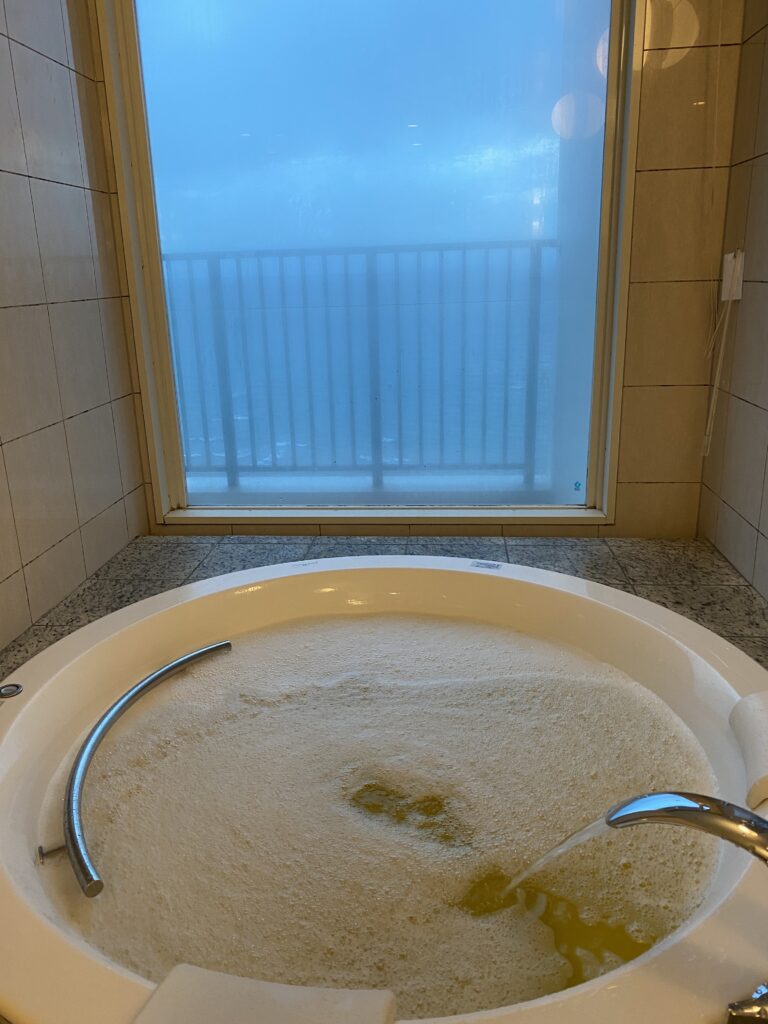 朝の泡風呂