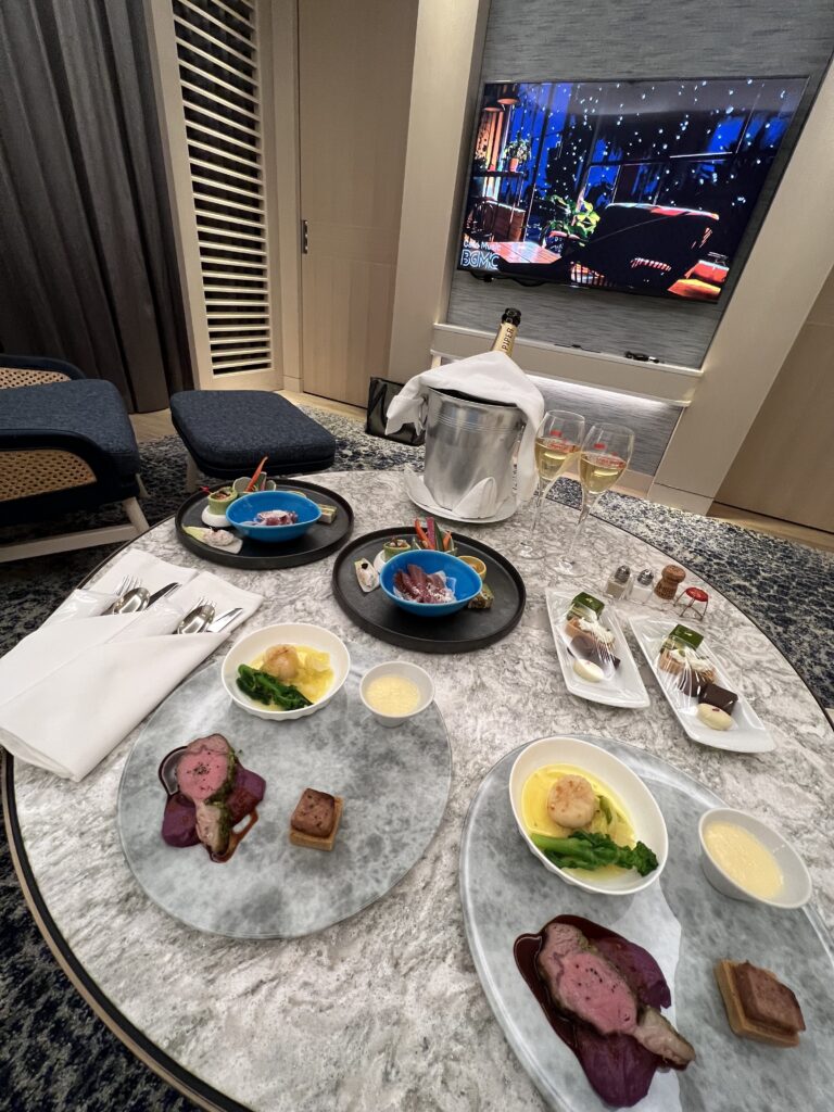 カクテルタイムの軽食