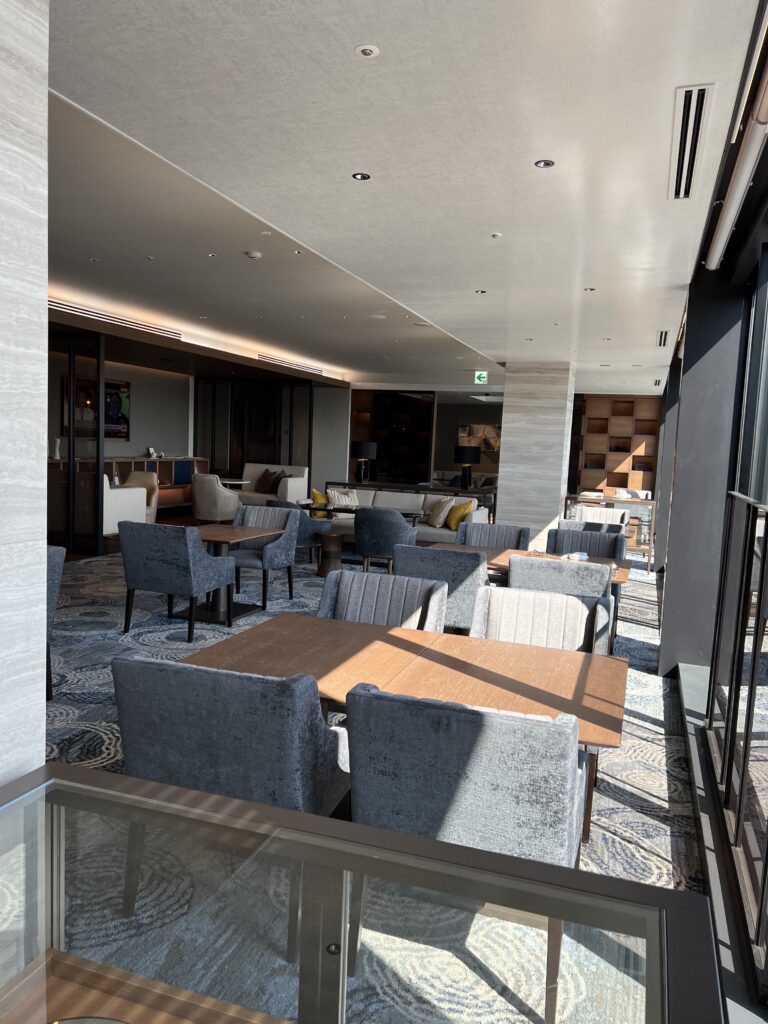 ラウンジ内のお席