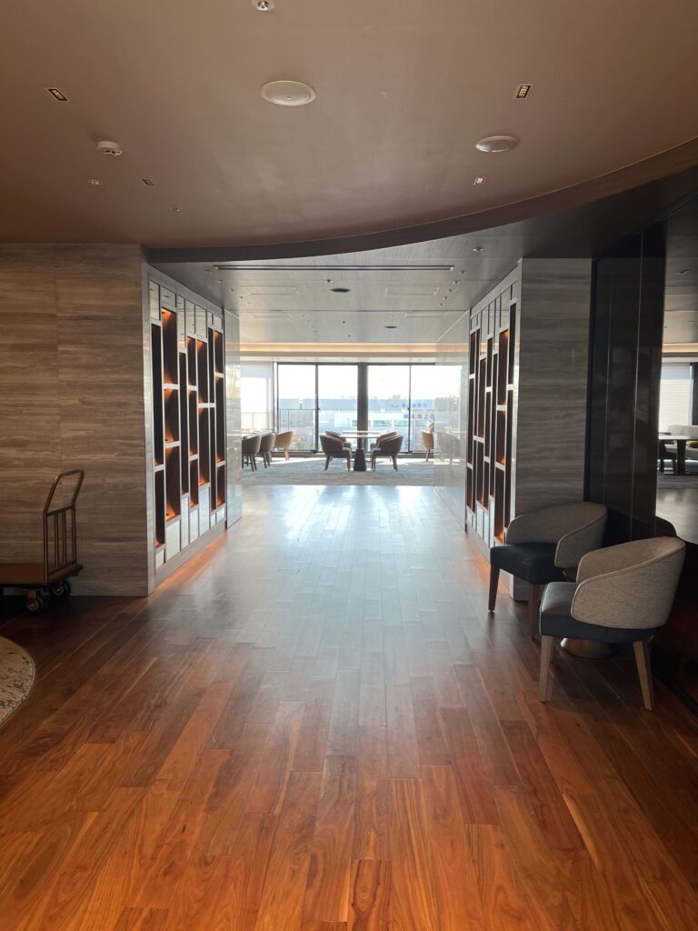 ラウンジに入ったところ