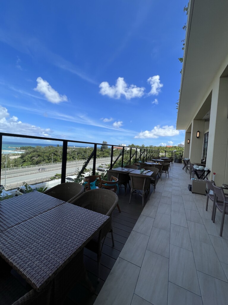 HIYORIオーシャンリゾート沖縄の海が見える素敵なテラス席