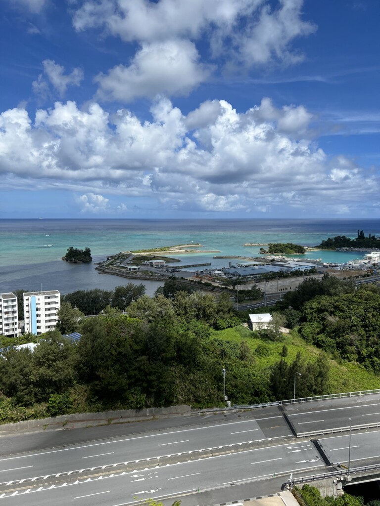 HIYORIオーシャンリゾート沖縄オーシャンスイートからの絶景オーシャンビュー