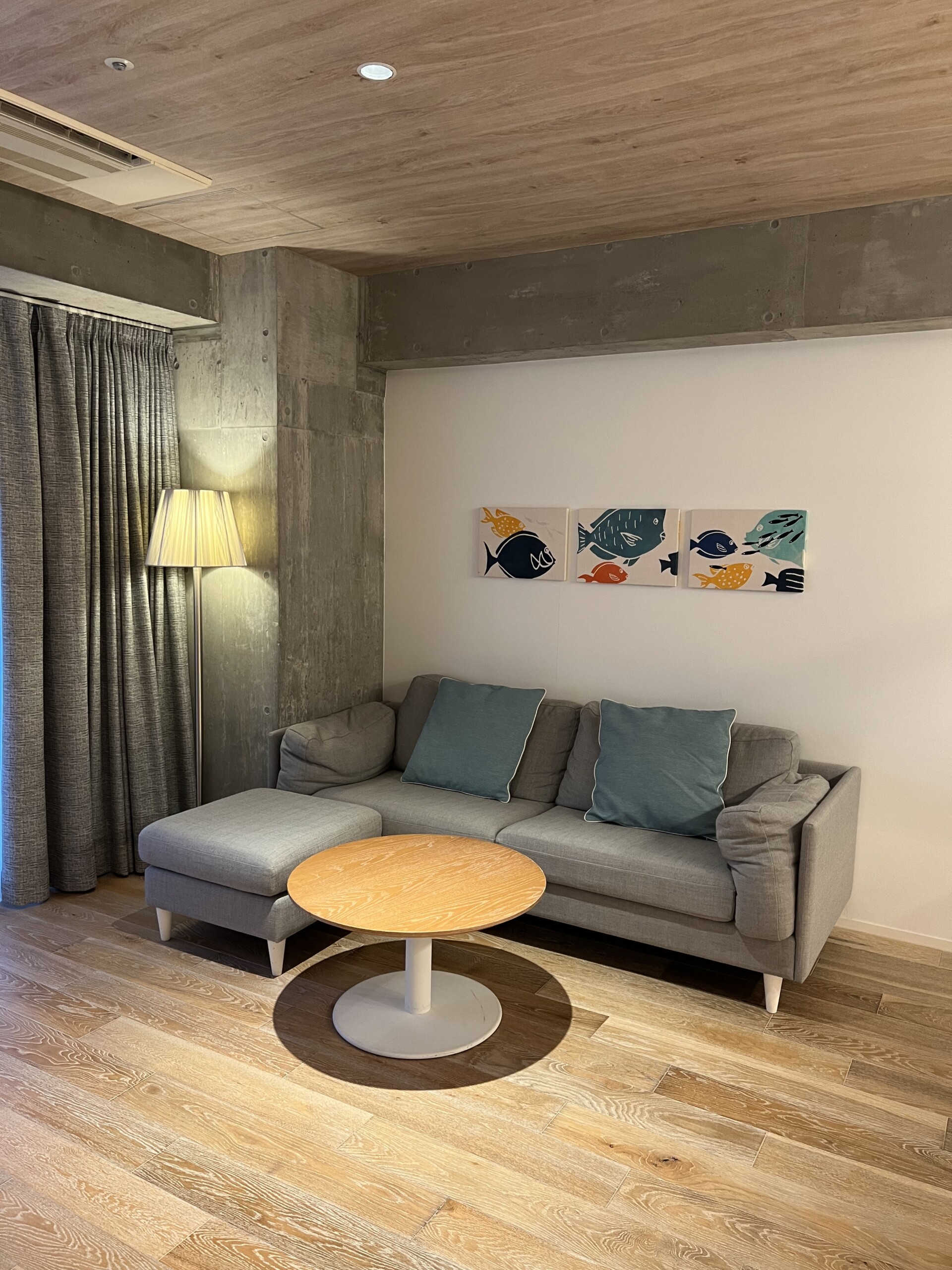 広々としたリビングスペース